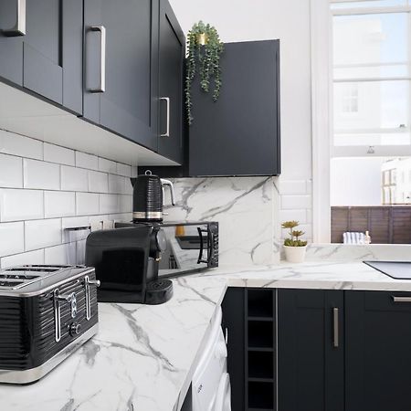 Kensington Nest Serviced Town House Лондон Экстерьер фото
